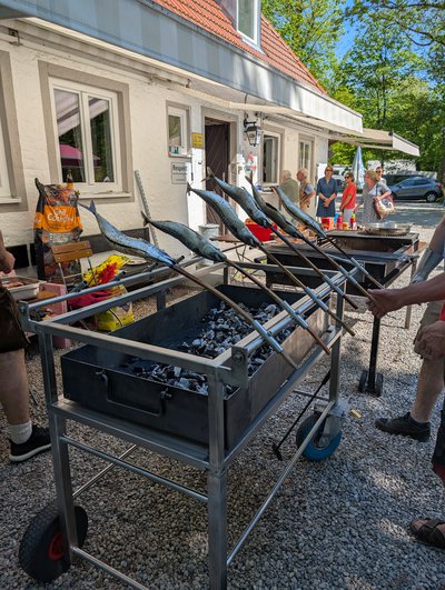 Angrillen und 1. Mai am Bootshaus 5